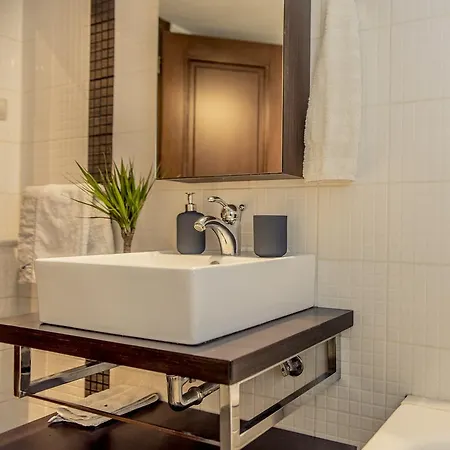 Elegant Supercentral *