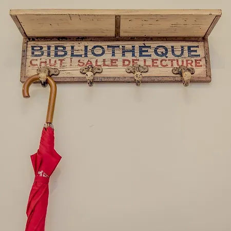 Elegant Supercentral *