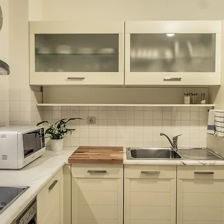 Elegant Supercentral Selanik